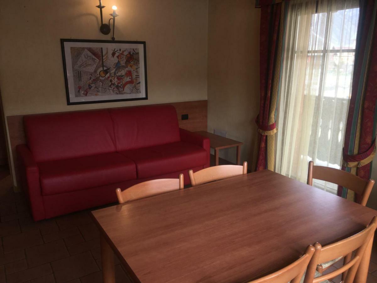 Ski Holidays Apartments Livigno Eksteriør billede